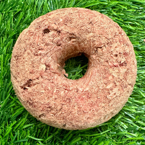 Golden Nibbles - Donut  - Duck & Dragon Fruit - Treat for Dogs & Cats