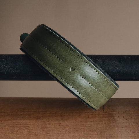 BAND&ROLL - Wool Padded Wide Dog Collar. Pine