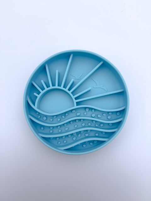 Brewin Aussie Co - The Ocean Waves Slow Feeder