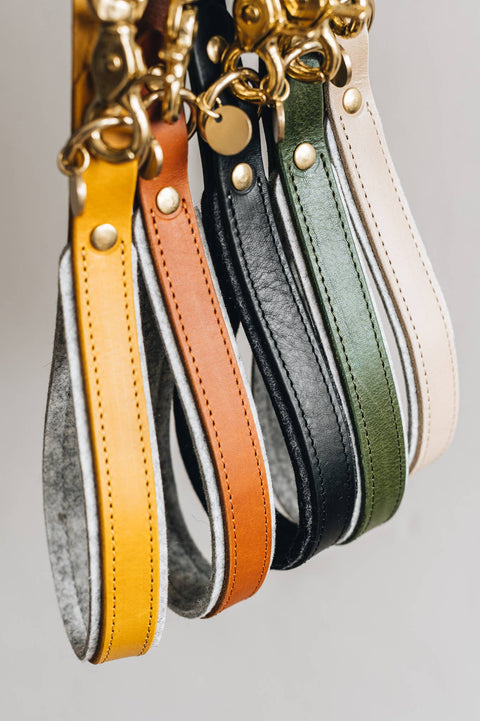 BAND&ROLL - SHORT LEATHER LEASH. HITCH