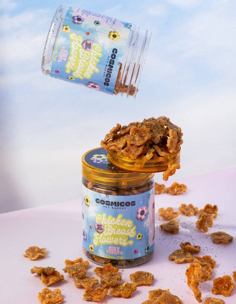 Cosmicos Pet Bakery - Chicken Breast Flowers with Cat grass – A Crunchy Delight for Cats!